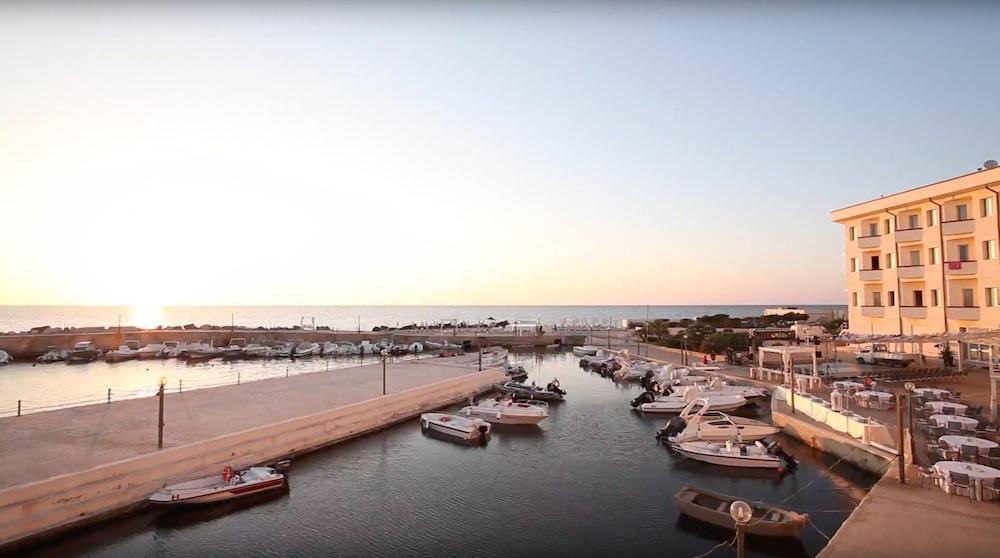 Hotel Tirreno